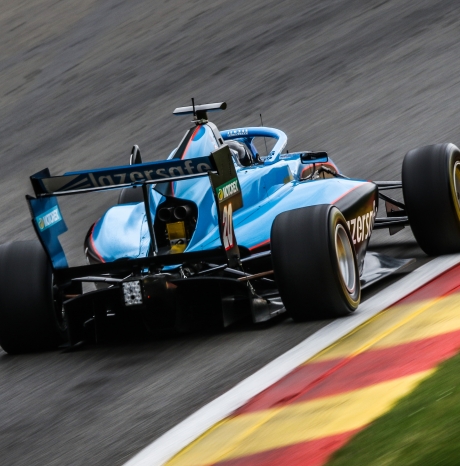 Front Wing Damage at the Start of Race 2